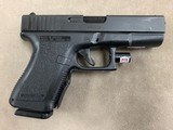 Glock 17 Gen 2 w/laser - excellent - - 5 of 9