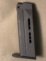 H&K P7M13 9mm 13 Round Magazine - unused - - 2 of 6