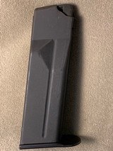 H&K P7M13 9mm 13 Round Magazine - unused - - 1 of 6