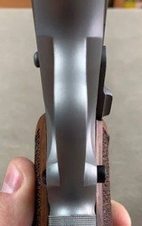 Smith & Wesson Model 1911 Pro 5 Inch 9mm Stainless - minty - - 7 of 8