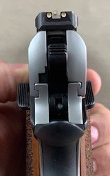 Smith & Wesson Model 1911 Pro 5 Inch 9mm Stainless - minty - - 4 of 8