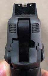 Browning BDM 9mm Pistol - box - manual -etc - 8 of 8