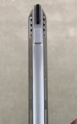 Taurus Raging Bull .454 Casull Stainless - excellent - - 7 of 8