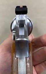 Smith & Wesson Model 66-2 2.5 Inch .357 Stainless Revolver - minty - - 5 of 10