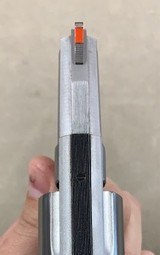 Smith & Wesson Model 66-2 2.5 Inch .357 Stainless Revolver - minty - - 6 of 10