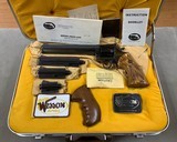 Dan Wesson Model 15-2H Bull Barrel .357 Pistol Pack - Mint - - 1 of 9