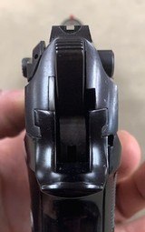 Beretta 92S 9mm - 99% - - 3 of 5