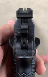 Wilson Combat EDC X9 9mm Pistol - minty - - 6 of 8