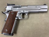 Smith & Wesson 1911 Pro 9mm - excellent - - 4 of 7