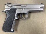 Smith & Wesson 5906 9mm Pistol - excellent - - 3 of 5