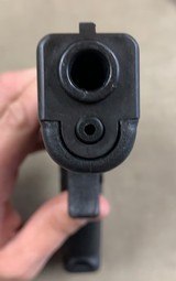 Glock Model 17 Gen I 9mm Cal. - excellent - 8 of 9