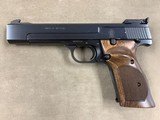 Smith & Wesson Model 41 Target Pistol .22lr - 3 of 8