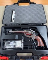 Ruger New Model Vaquero .45 Colt High Polish Stainless - mint -