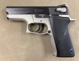 Smith & Wesson 5903 SSV 9mm Pistol - 1 of 7