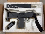 MAC M11/9mm Sub Machine-gun - 3 of 9