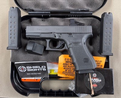 Glock 19 Factory Early MOS Shield RMS2 - mint
