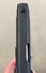 Bernardelli P018C 9mm - minty & rare - 4 of 6 Bernardelli P018C 9mm - minty & rare - 4 of 6