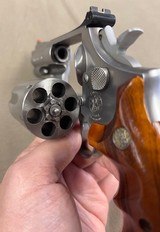 Smith & Wesson 686-1 .357 Mag 2.5 Inch Stainless - 6 of 8
