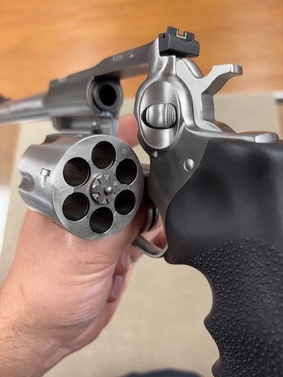 Ruger Super Redhawk . 44 Magnum 9 1/2
