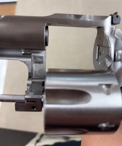 Ruger Super Redhawk . 44 Magnum 9 1/2
