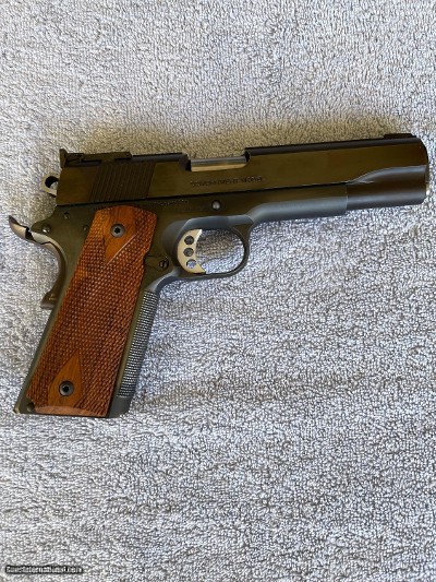 Colt Government Model MKIV series 80. 45ACP