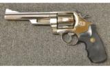 Smith & Wesson 29-3 .4 Mag - 2 of 4