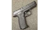 Smith & Wesson M&P9 9MM4057348 - 1 of 2