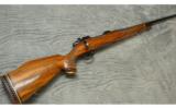 Weatherby Mark V .30-06 - 1 of 8