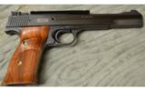 Smith & Wesson Model 41 .22lr w box - 1 of 2