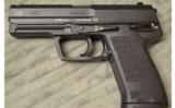 HK Usp 9mm with case - 2 of 4
