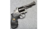 Smith & Wesson 15-5, .38 SPECIAL - 1 of 4