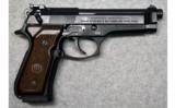 Beretta ~ 92FS ~ 9mm Luger - 1 of 2