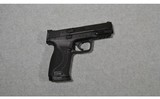 Smith & Wesson ~ M&P9 M2.0 ~ 9 mm Luger - 1 of 3
