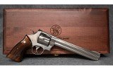 Smith & Wesson ~ Model 629-5 Revolver ~ .44 Magnum - 2 of 4
