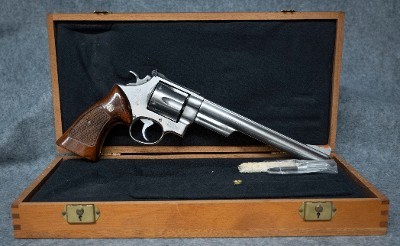 Smith & Wesson ~ Model 629-1 Revolver ~ .44 Magnum