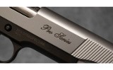 Smith & Wesson SW1911 .45 Auto - 3 of 5 Smith & Wesson SW1911 .45 Auto - 3 of 5