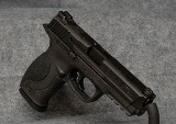 Smith & Wesson ~ M&P 40 ~ .40 S&W - 1 of 3