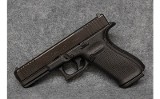 Glock 21 Gen 5 .45 Auto - 3 of 3
