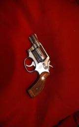 Smith and Wesson 64-2 Revolver with accessories - 7 of 11