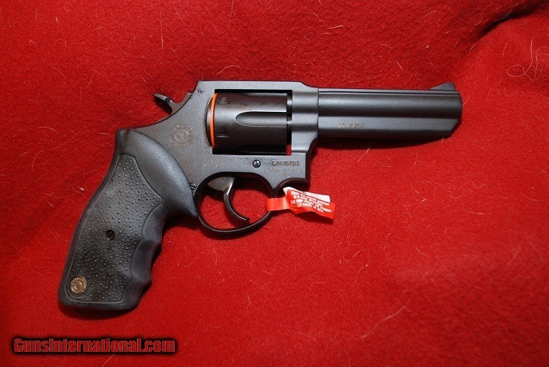 Taurus 82 Revolver 38 Special +P 4 Barrel 6-Round Black