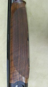 Beretta Model 692 Sporting Over/under 12 Gauge Shotgun with Factory Case and 5 Chokes - 13 of 20