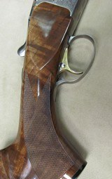 SKB Model 685 Sporting Clays O/U 12 Gauge Shotgun Engraved with Gold Inlays in Original Factory Case - 8 of 20