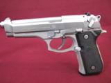 Beretta 92 FS Inox LNIC - 2 of 5