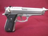 Beretta 92 FS Inox LNIC - 1 of 5