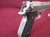 Beretta 92 FS Inox LNIC - 4 of 5
