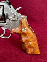 S&W 686 No Dash Silhouette 357 Mag Combat Grips 6 Inch Barrel - 4 of 14