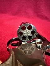 Colt Python 357 Magnum 6 Inch Barrel Excellent Condition - 9 of 13