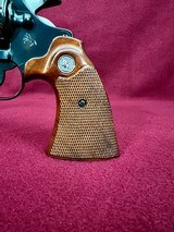 Colt Diamondback 22LR, 4 Inch As New with Box, Paperwork, Hangtag, 1976 Manufacture - 12 of 15