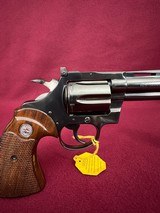 Colt Diamondback 22LR, 4 Inch As New with Box, Paperwork, Hangtag, 1976 Manufacture - 4 of 15