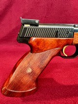 Browning Medalist in Case with all Accessories ANIC - 11 of 15